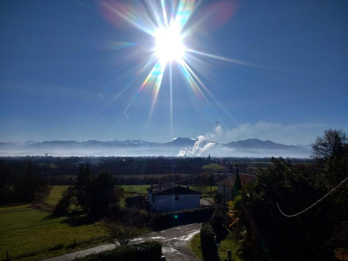 Pyrenees Vue Gite - Vues Fantastique, Parking Gratuit Sur Place & Piscine Saint Gaudens Luaran gambar