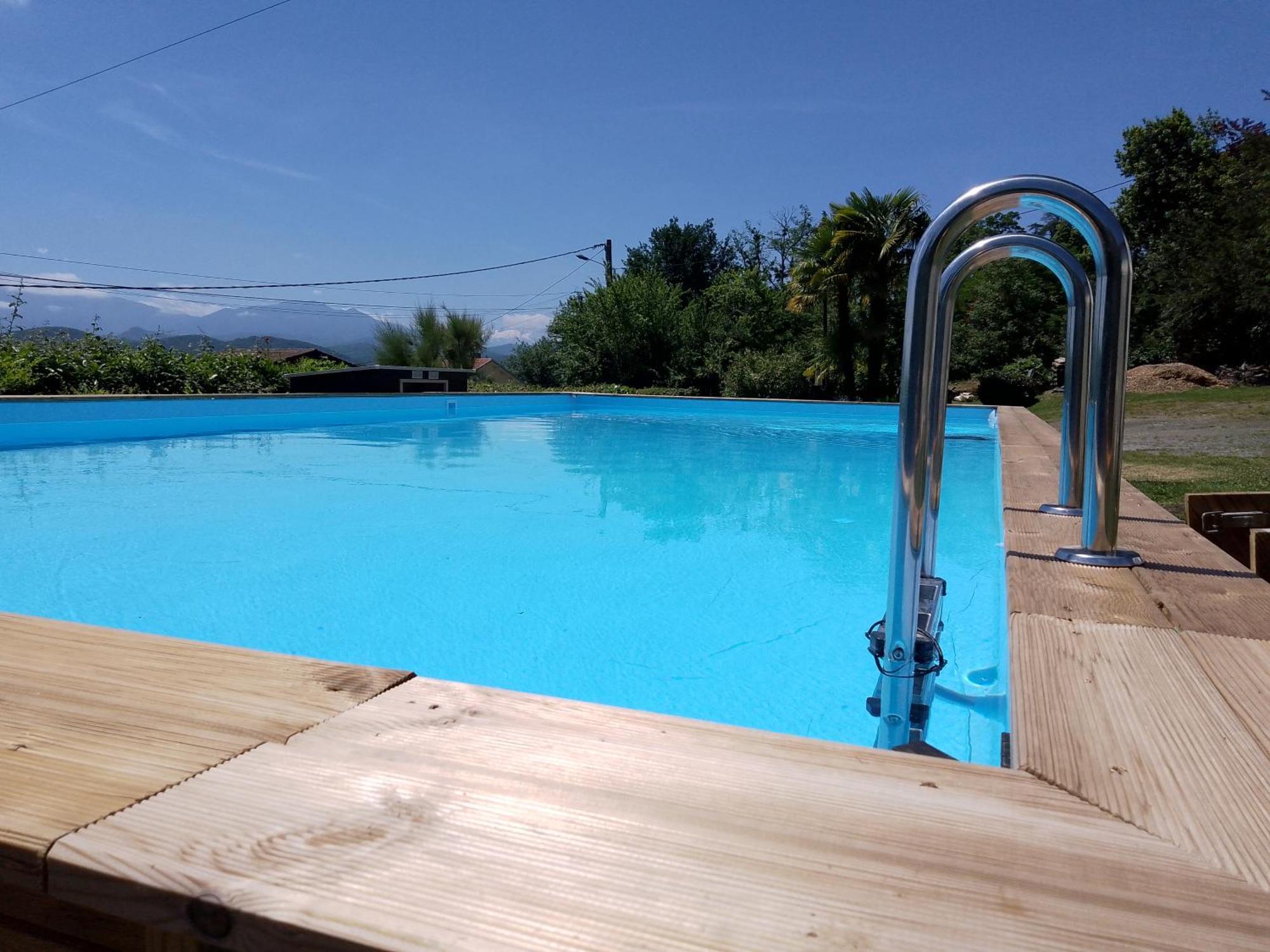 Pyrenees Vue Gite - Vues Fantastique, Parking Gratuit Sur Place & Piscine Saint Gaudens Luaran gambar